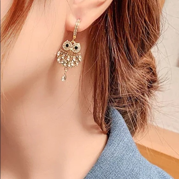 Owl Rhinestone Gold Plated Earrings - Picture 3 of 6